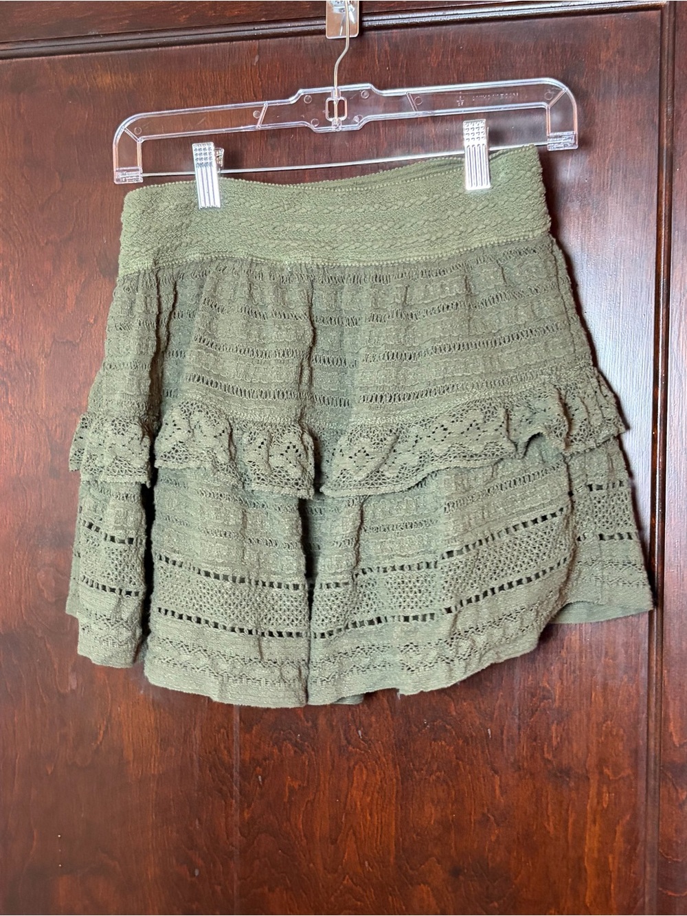 Aerie Skirt Medium Mini Olive Green Tiered Lace Miniskirt 100% Cotton Knit